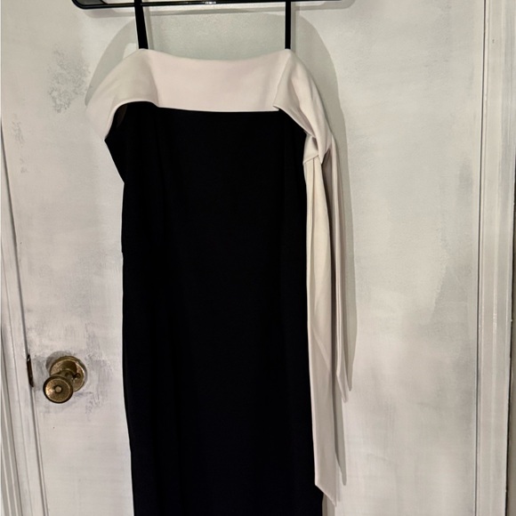 White House Black Market Dresses & Skirts - White House Black Market Strapless Black and White Dress